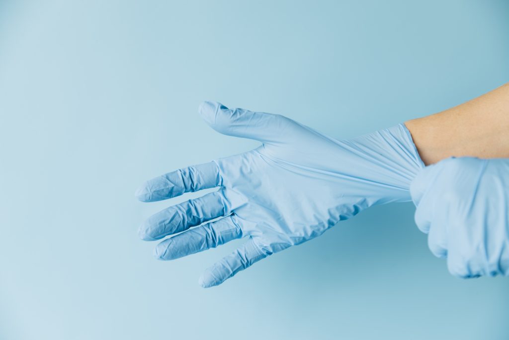 [EXPERT REACTION] Can gloves protect you from COVID19?